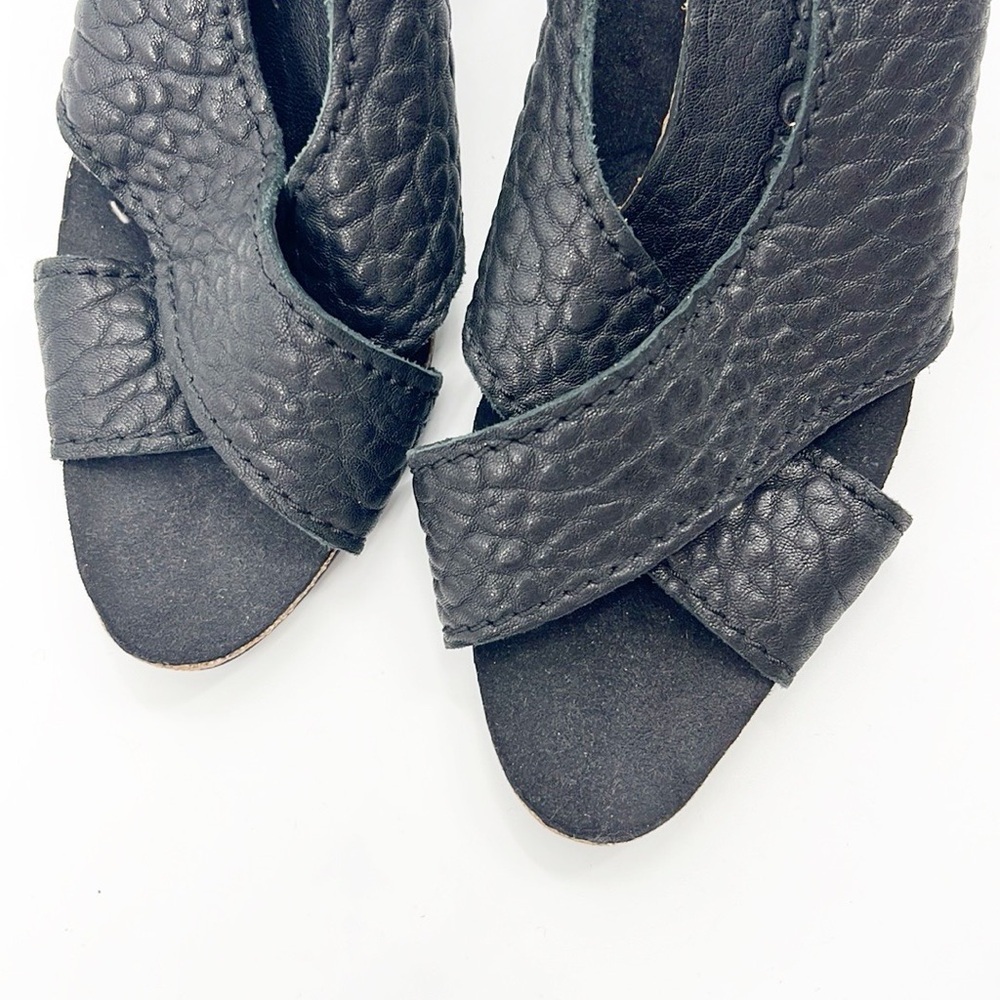 Pedro Garcia Maggie Pebbled Leather Peep Toe Slingback Heels size 40 10 - Picture 7 of 11